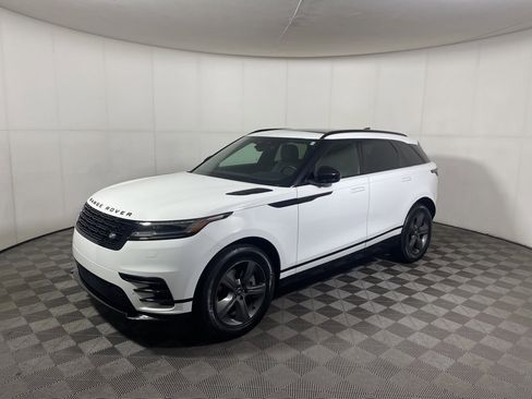 Used 2025 Land Rover Range Rover Velar Dynamic SE image 4