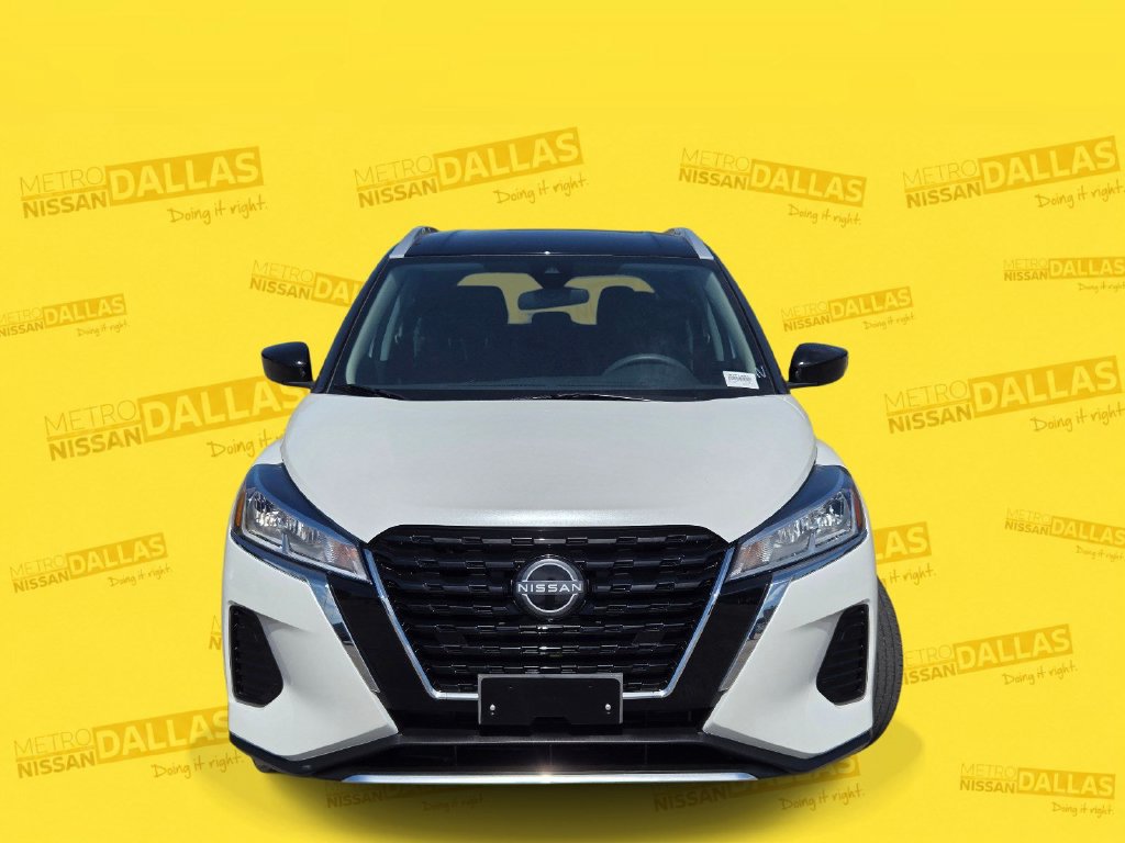Certified 2024 Nissan Kicks SV FWD image 2
