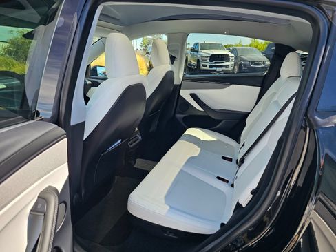 Used 2026 Tesla Model Y Long Range AWD/4WD image 20