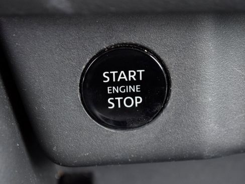 Used 2024 Nissan Rogue SV AWD/4WD image 11
