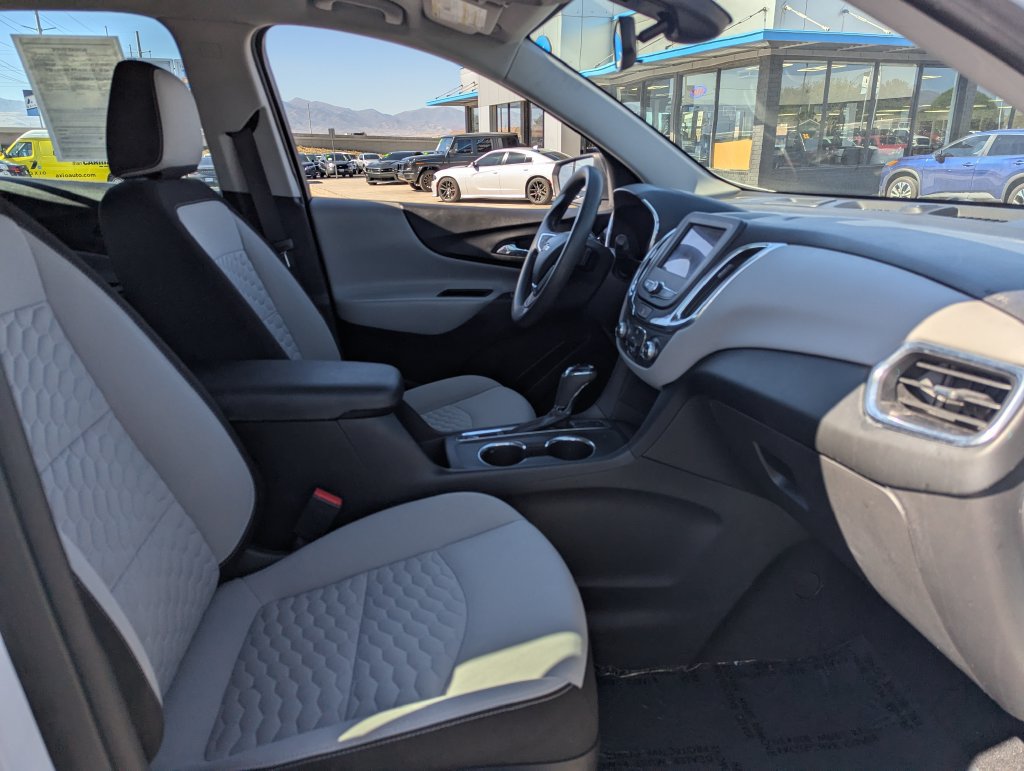 Used 2021 Chevrolet Equinox LS AWD/4WD image 31