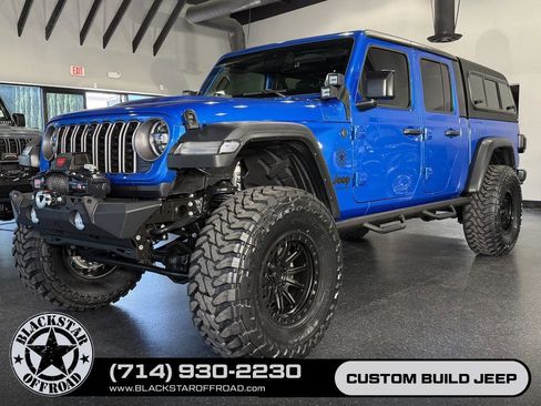 Used 2024 Jeep Gladiator Rubicon w/ Technology Group AWD/4WD image 6