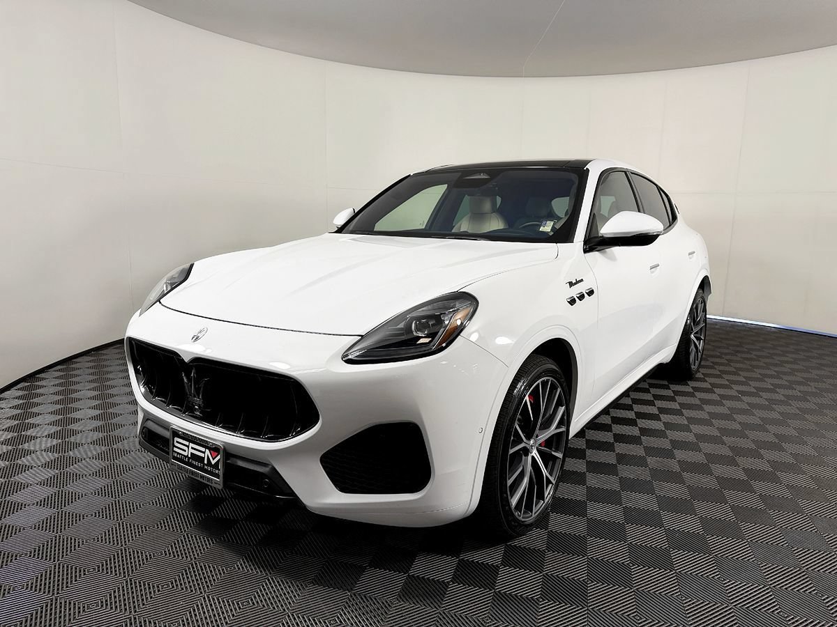 Used 2023 Maserati Grecale Modena AWD/4WD image 3
