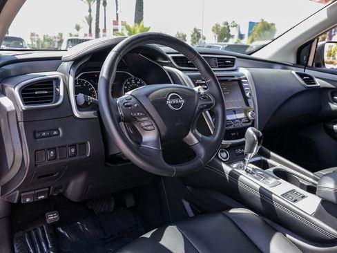 Used 2024 Nissan Murano SV w/ SV Midnight Edition Package FWD image 16