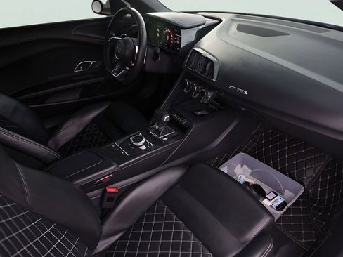 Used 2018 Audi R8 V10 plus image 33