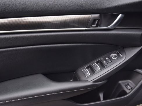 Used 2021 Honda Accord Sport image 25