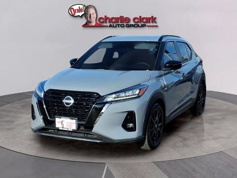 Used 2024 Nissan Kicks SR FWD image 1