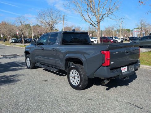 Certified 2024 Toyota Tacoma SR5 image 7