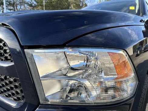 Used 2018 RAM 1500 Express w/ Express Value Package image 27