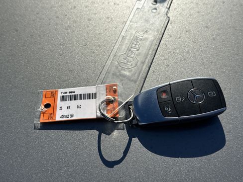 Used 2022 Mercedes-Benz GLC 300 image 35