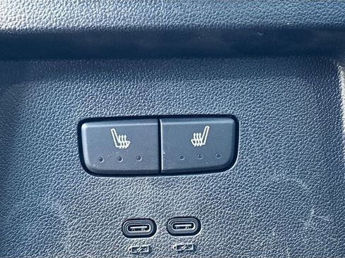 New 2025 Chevrolet Equinox EV RS w/ Convenience Package II AWD/4WD image 29