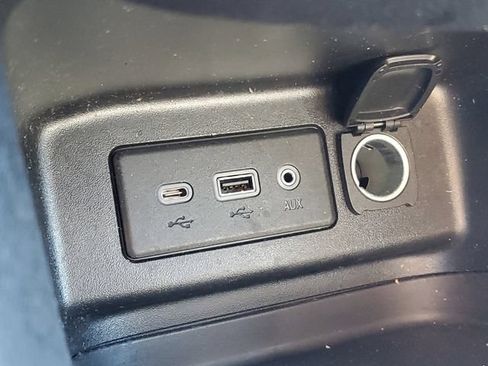 Used 2019 Chevrolet Equinox LT FWD image 30