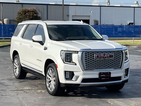 Used 2022 GMC Yukon Denali AWD/4WD image 5