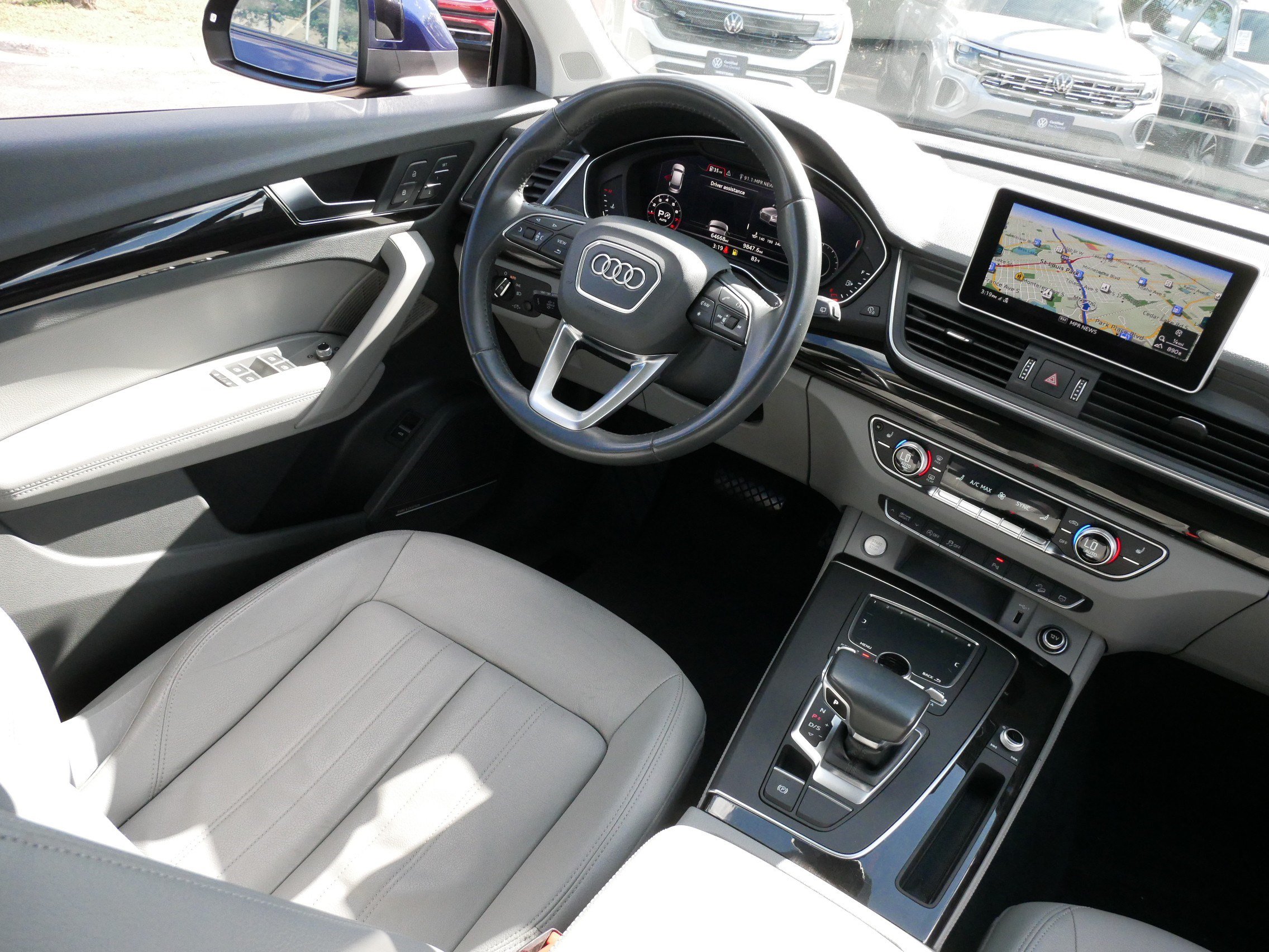 Used 2020 Audi Q5 2.0T Premium Plus w/ Premium Plus Package AWD/4WD image 9