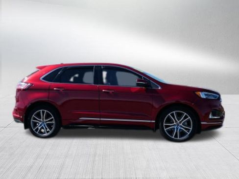 Used 2019 Ford Edge Titanium w/ Equipment Group 301A image 2