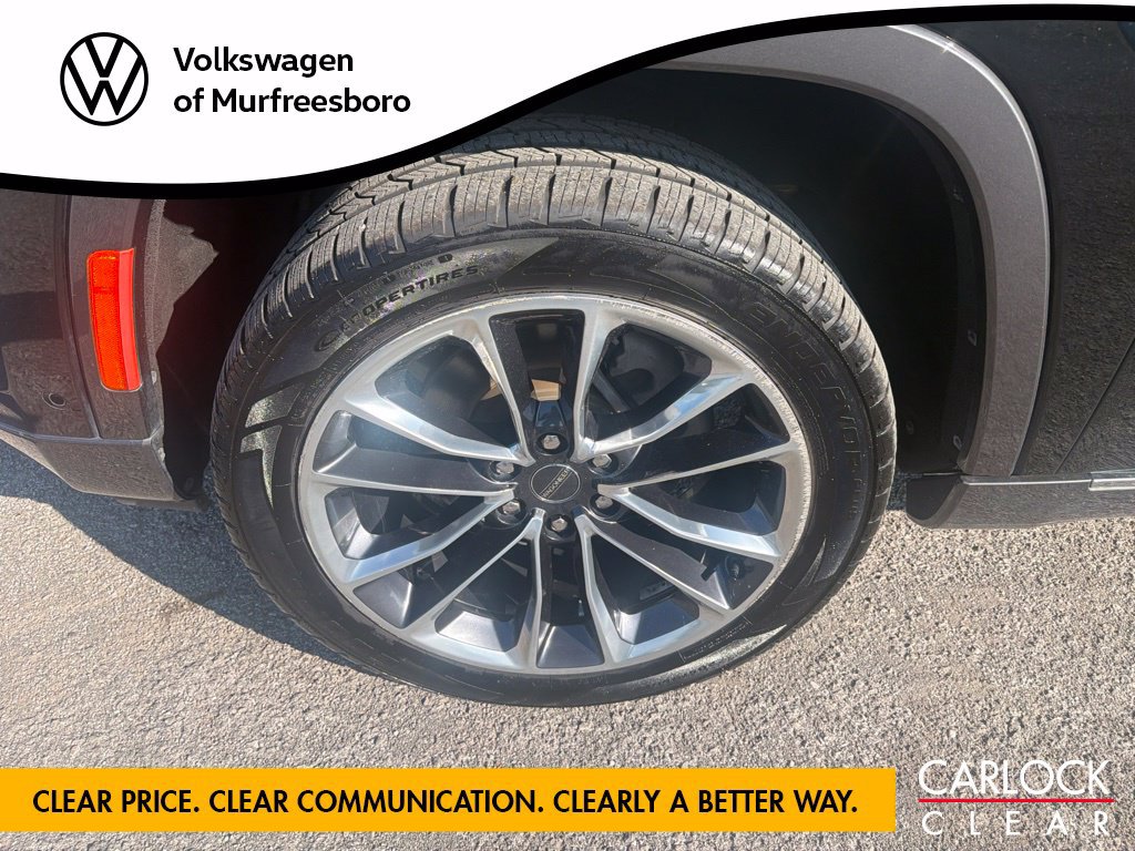 Used 2022 Jeep Wagoneer Series III w/ Premium Group I AWD/4WD image 9