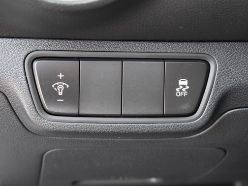 Used 2024 Kia Forte LXS image 22