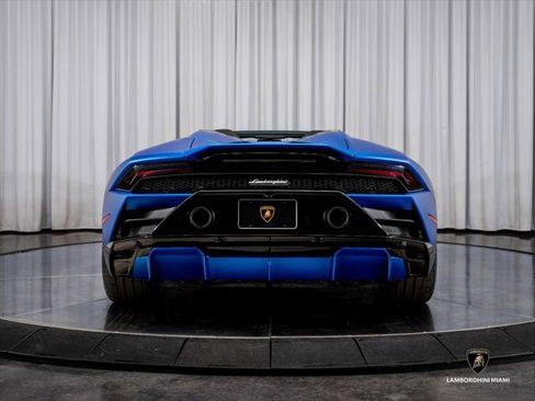 Used 2023 Lamborghini Huracan EVO RWD image 15