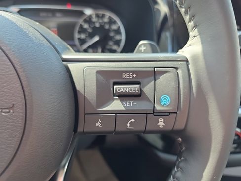 New 2025 Nissan Pathfinder SV image 23