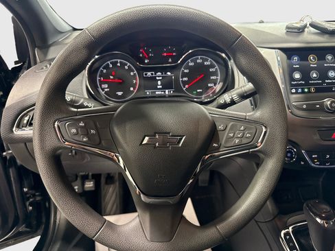 Used 2019 Chevrolet Cruze LT w/ Convenience Package FWD image 17