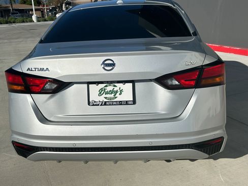 Used 2021 Nissan Altima 2.5 SV image 5