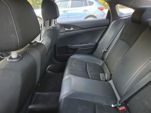 Used 2019 Honda Civic Sport image 10