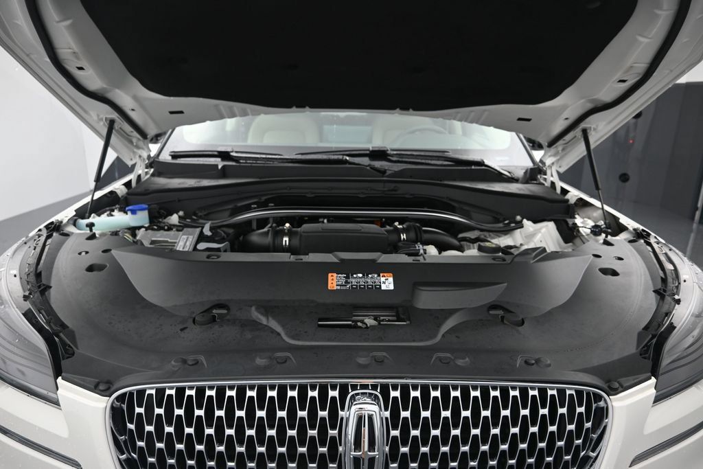 Used 2024 Lincoln Aviator 2WD w/ Premium Package image 29