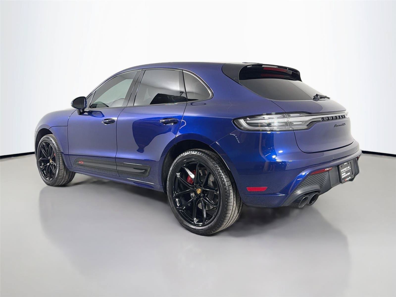 Certified 2023 Porsche Macan GTS AWD/4WD image 3