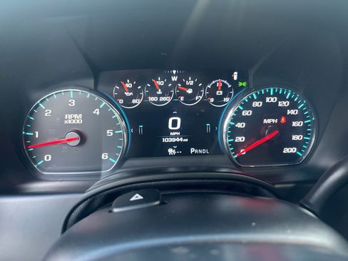 Used 2017 GMC Yukon Denali w/ Open Road Package AWD/4WD image 10