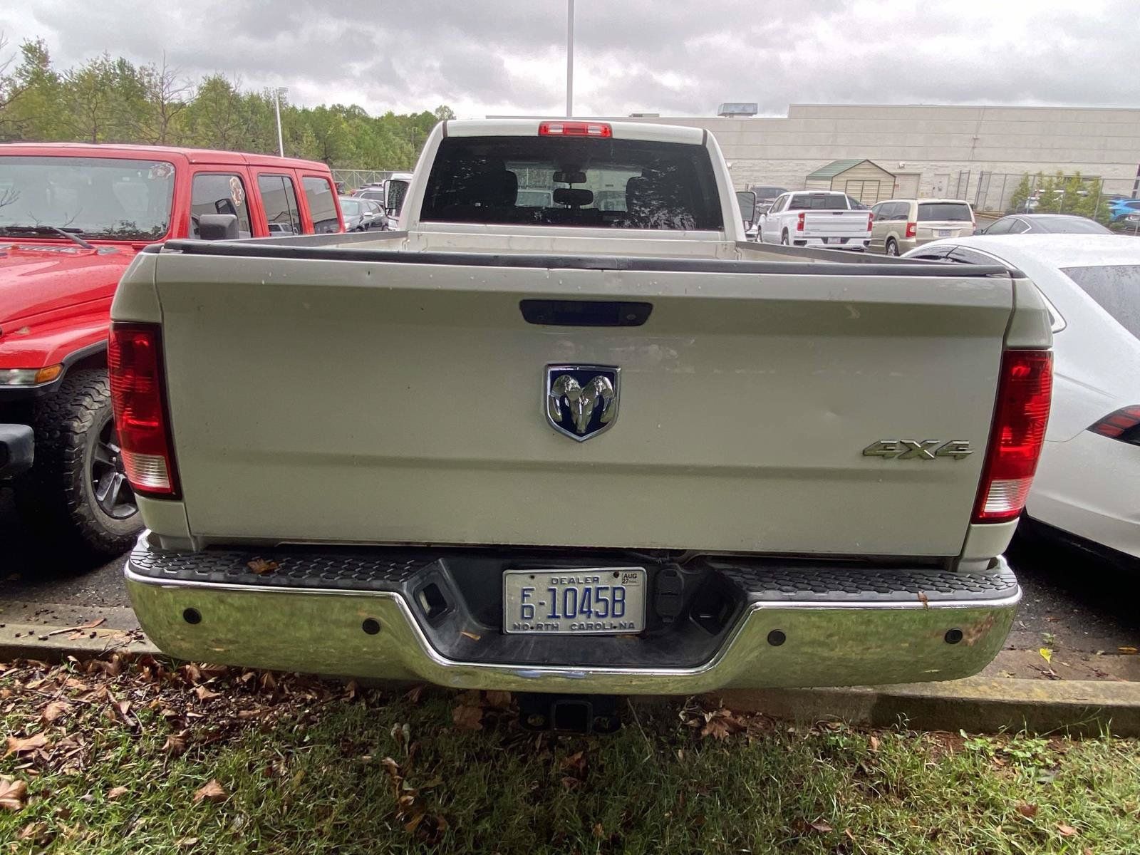 Used 2016 RAM 3500 Tradesman w/ Chrome Appearance Group AWD/4WD image 7