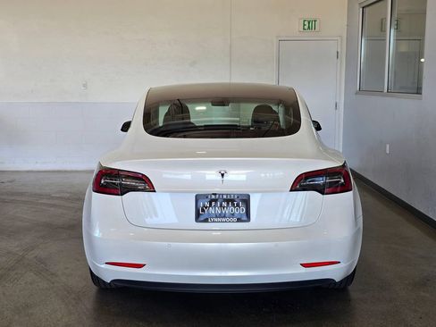 Used 2021 Tesla Model 3 Standard Range Plus RWD image 5