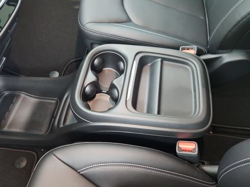 New 2027 Chrysler Pacifica LX FWD image 27