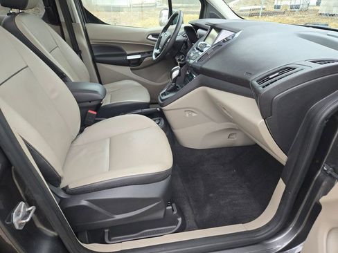 Used 2015 Ford Transit Connect Titanium image 5