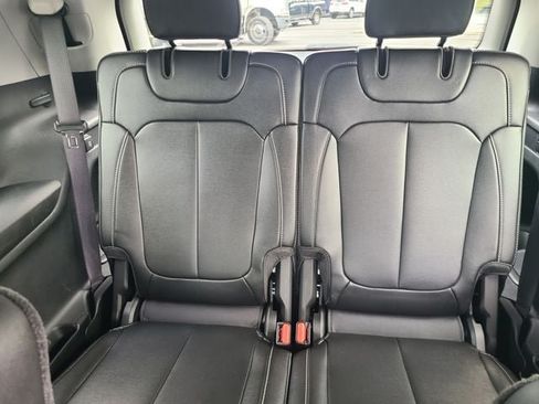 Used 2024 Jeep Grand Cherokee L Limited AWD/4WD image 21