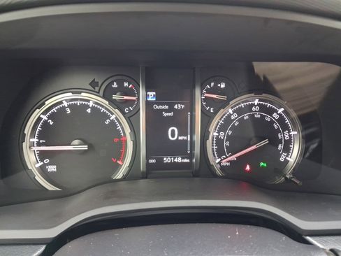 Used 2020 Toyota 4Runner Limited image 26