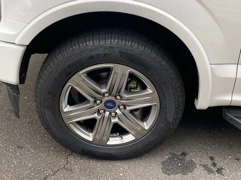 Used 2019 Ford F150 Lariat AWD/4WD image 6