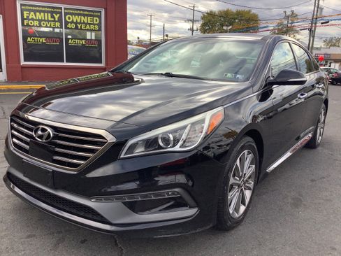 Used 2016 Hyundai Sonata Limited w/ Option Group 04 image 3