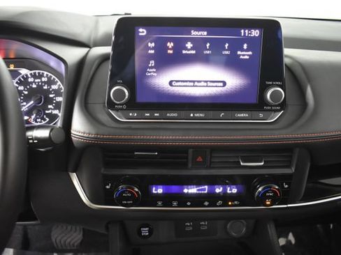 Certified 2025 Nissan Rogue SV AWD/4WD image 19