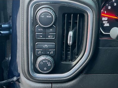 Used 2021 Chevrolet Silverado 1500 LT w/ Bed Protection Package AWD/4WD image 10