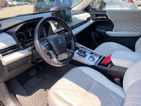 Used 2024 Mitsubishi Outlander SEL FWD image 11