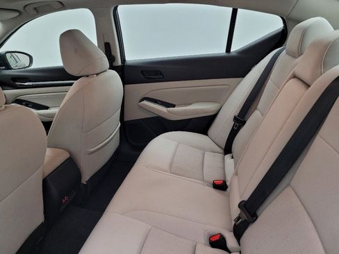 Used 2023 Nissan Altima 2.5 SV w/ SV Premium Package image 18