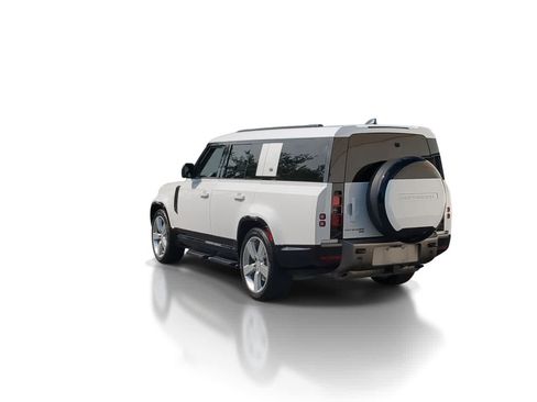 Certified 2023 Land Rover Defender 130 X-Dynamic SE AWD/4WD image 6