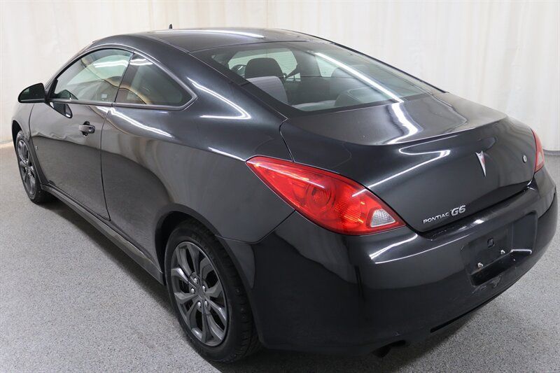 Used 2009 Pontiac G6 Coupe FWD image 4