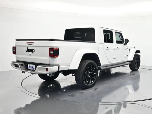 Used 2021 Jeep Gladiator Overland AWD/4WD image 5