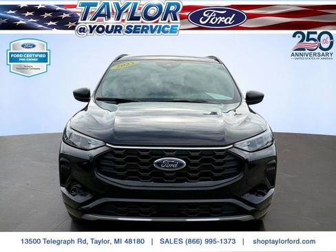 Certified 2023 Ford Escape ST-Line AWD/4WD image 2