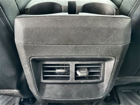 Used 2024 Chevrolet Colorado Trail Boss w/ Technology Package image 17