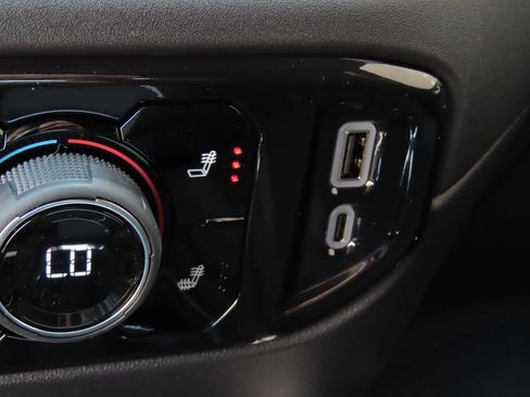New 2026 Chevrolet Silverado 1500 RST AWD/4WD image 11