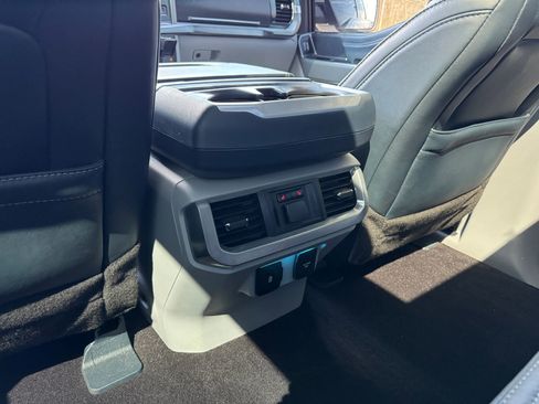 Used 2023 Ford F150 Limited image 26