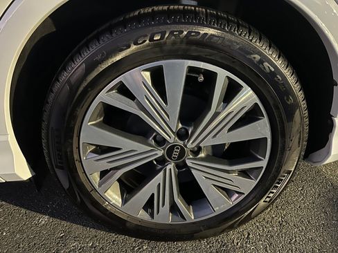 Used 2023 Audi Q4 e-tron Premium Plus w/ Premium Plus image 56