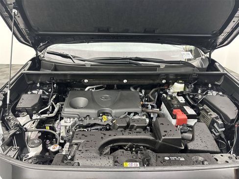 Used 2025 Toyota RAV4 LE AWD/4WD image 20